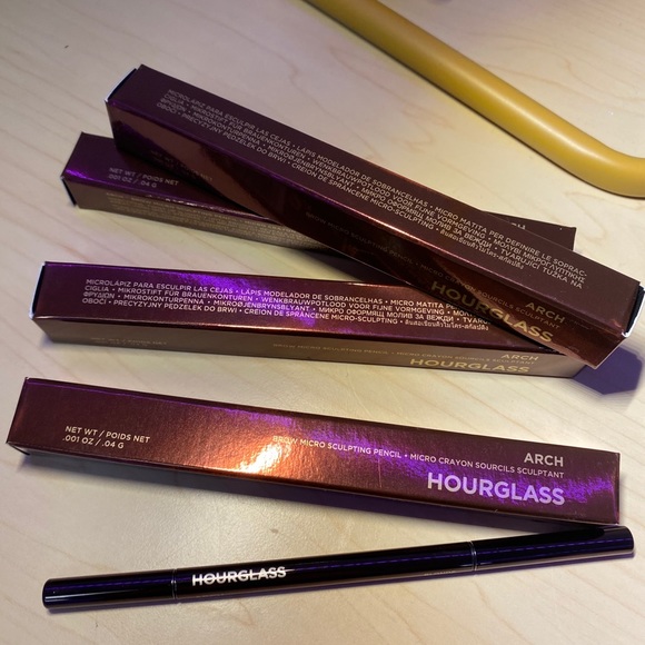 Hourglass- Arch Brow Micro Sculpting Pencil - Picture 3 of 5